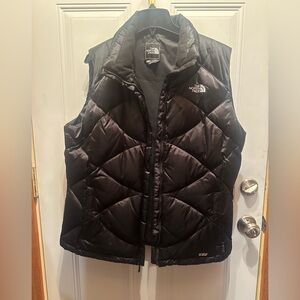 North Face Black 550 Vest —  barely worn